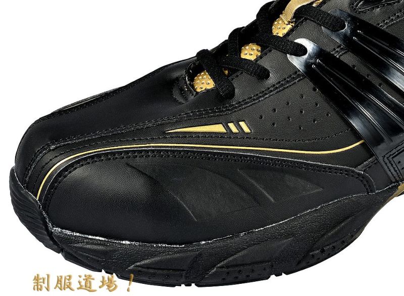 つま先のアップ写真