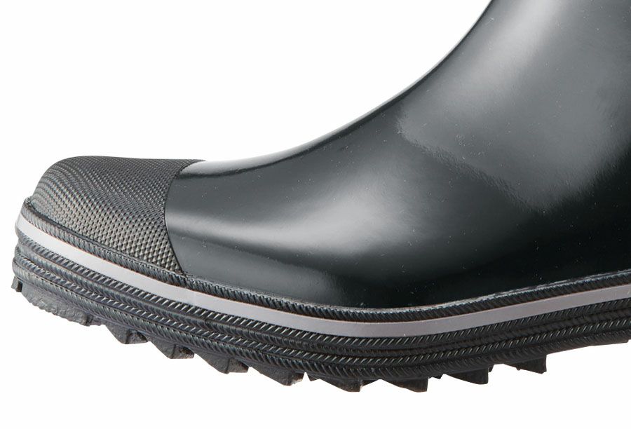 ブラックのつま先アップ写真