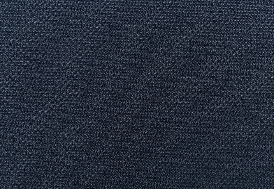 重厚感のあるヘリンボン生地のアップ写真です！