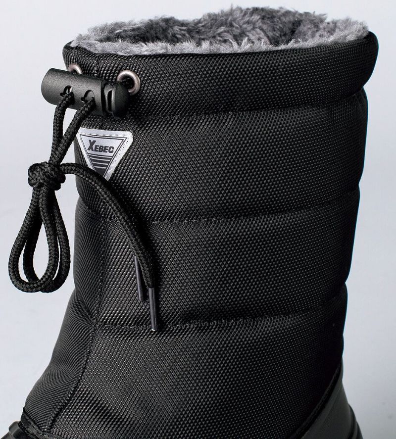 履き口部分も撮影