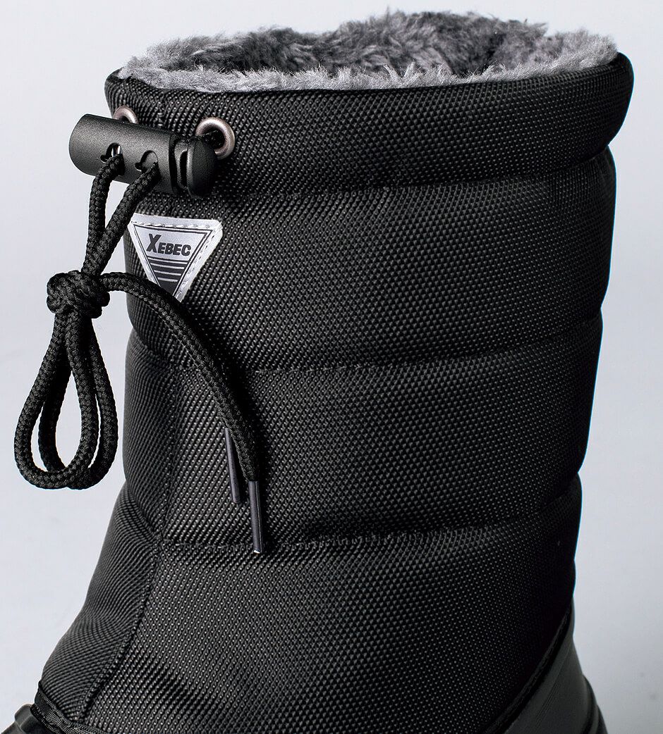 履き口部分も撮影