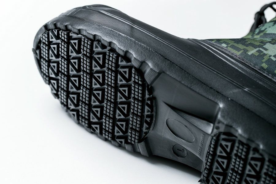 滑りにくいラバー底ソールのアップ写真