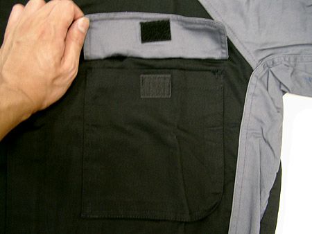 ポケットもマジックテープで開け閉めしやすいです。