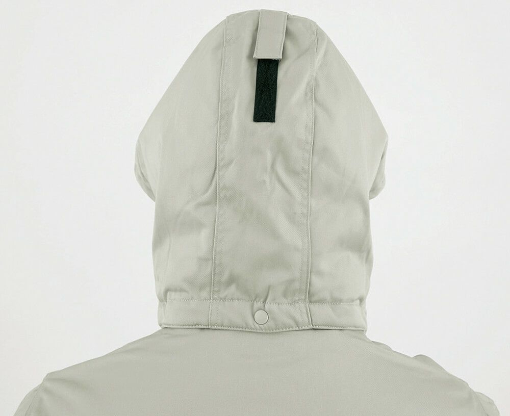 面ファスナーアジャスター付きフード<br>※ヘルメット対応<br>※取り外し可能