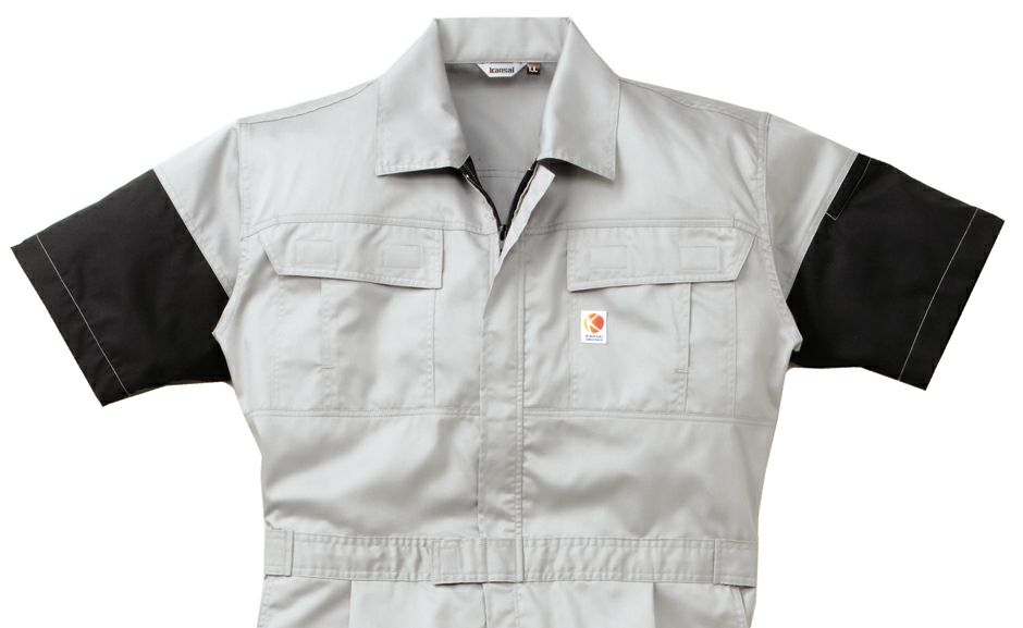 グレーG1の胸部分のアップ