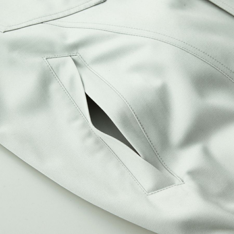 物が落ちにくい脇逆ポケット