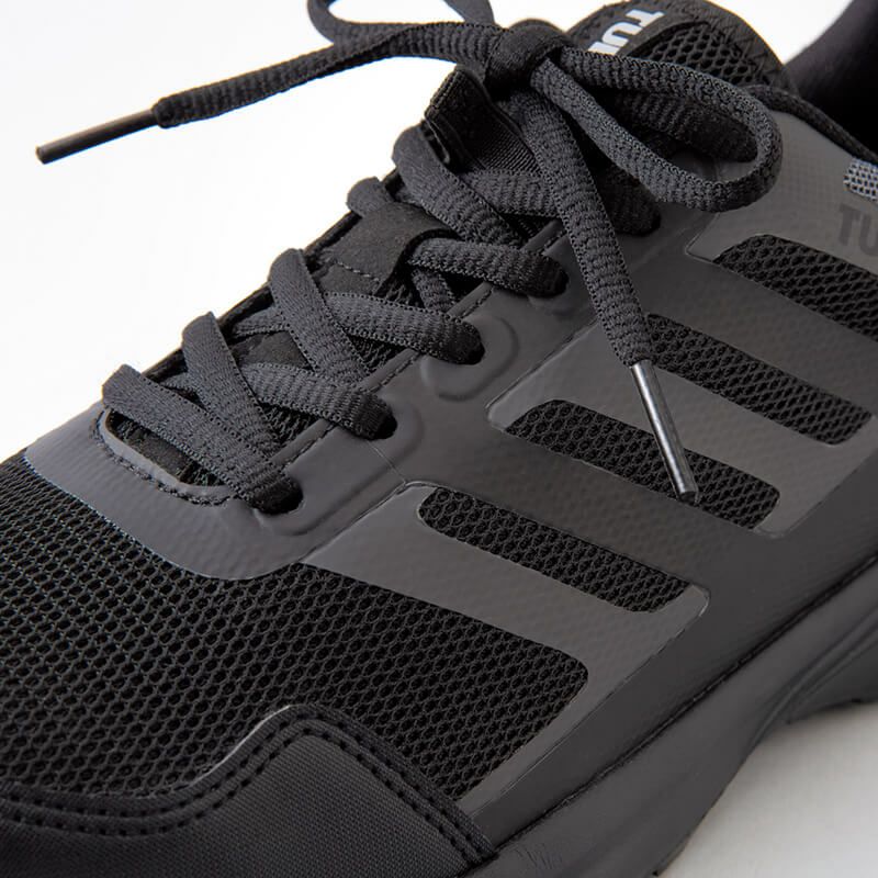 メッシュアッパー