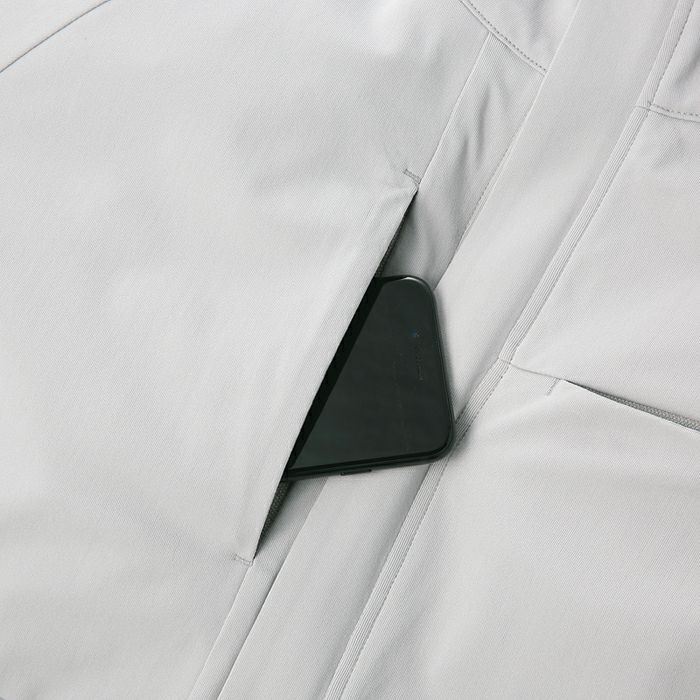 右胸ファスナーポケット