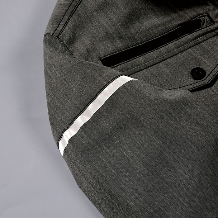 右袖反射テープ