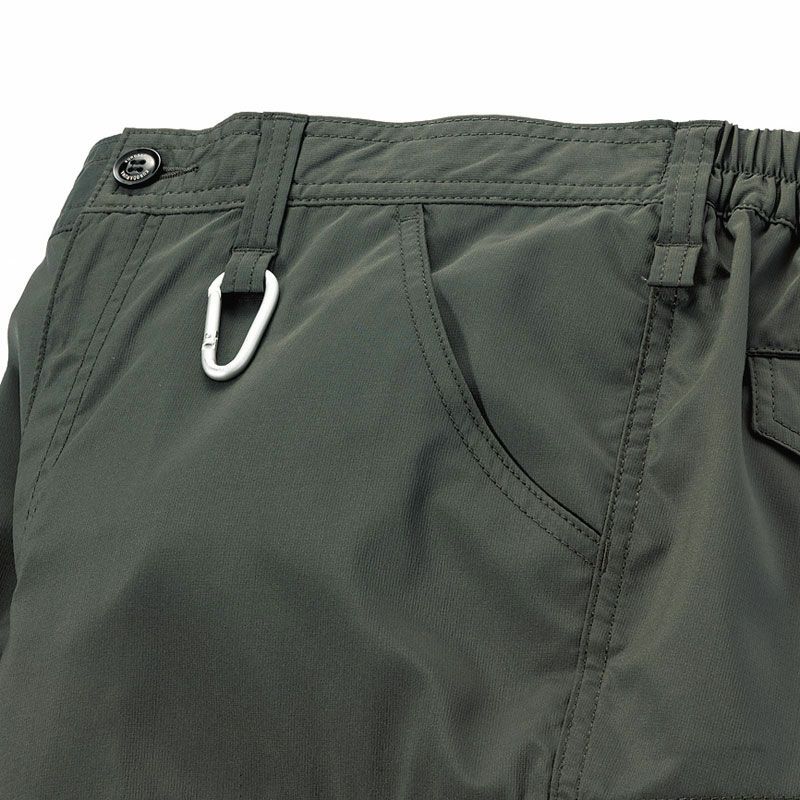 左ベルトループ部分カラビナループ付（2か所）<br>※カラビナは付属しておりません。