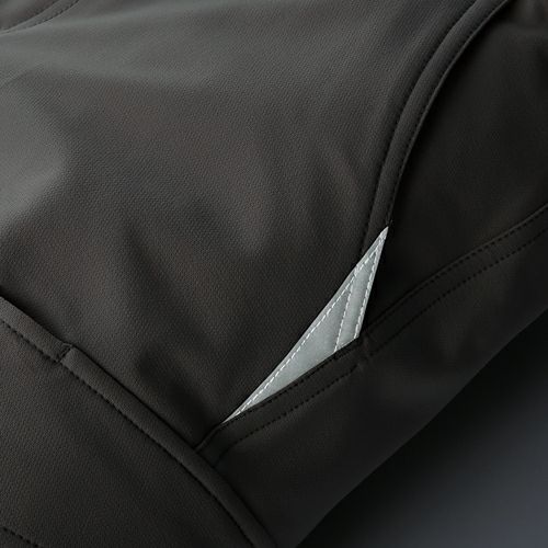 左右ポケット部反射テープ付き