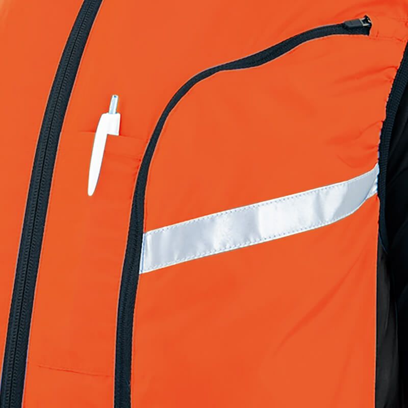 胸部分の反射材