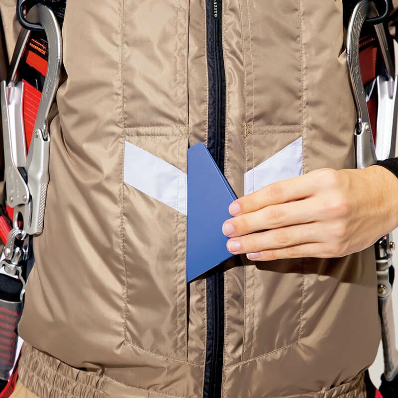 ウエストポケットは２個付き