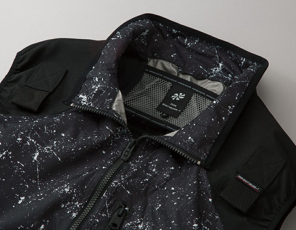 えり元アップ写真