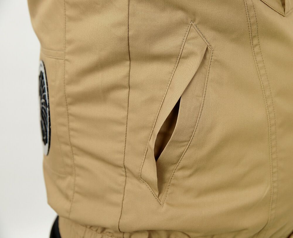 物が落ちにくい逆玉仕様ポケット