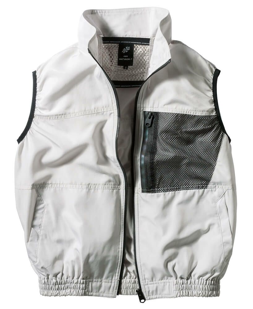 空調服のシルバーの前面