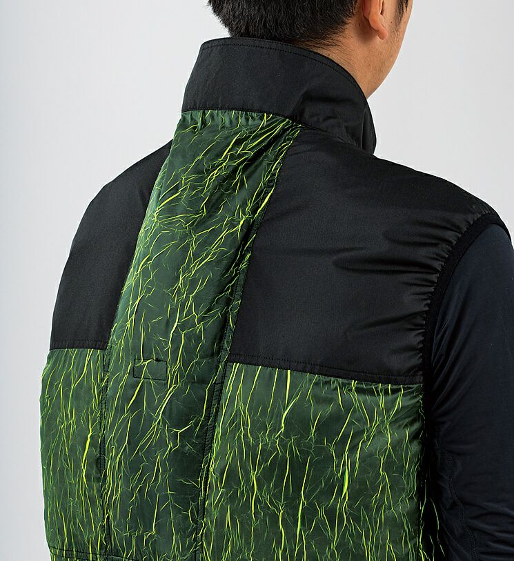 背中・首後ろに風が抜ける設計