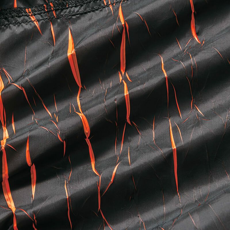 オレンジのプリーツ生地