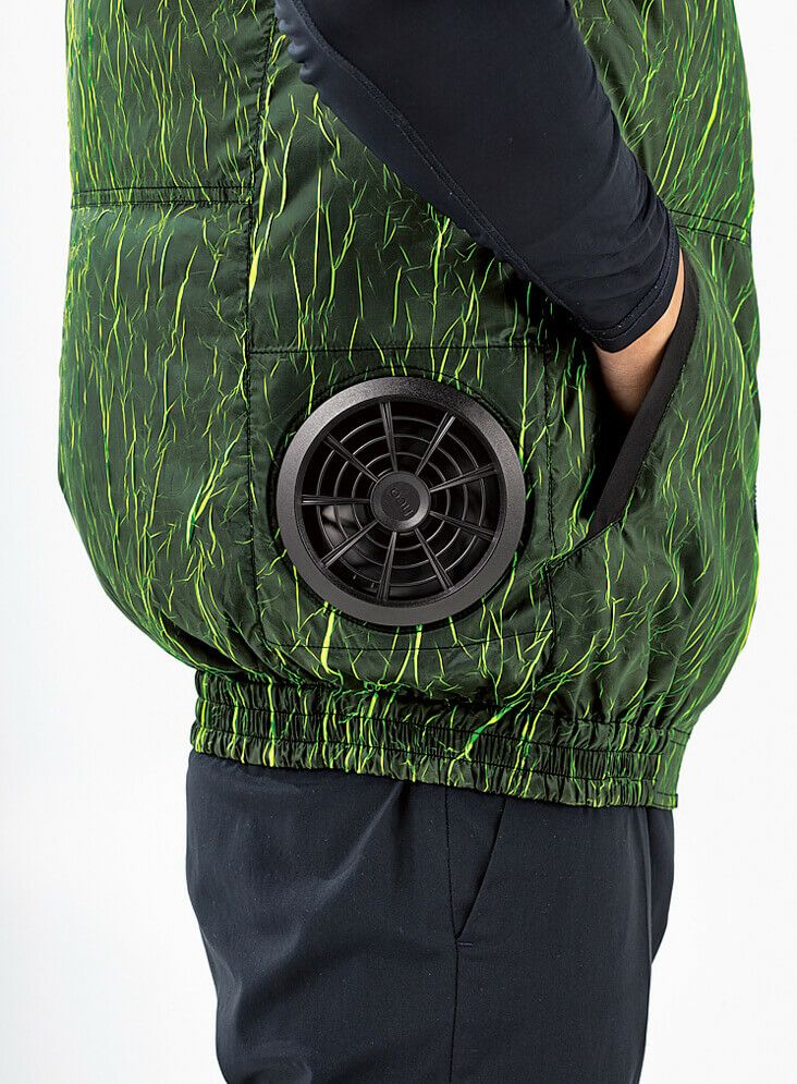 サイドファンタイプなので車両運転時もファン仕様可能