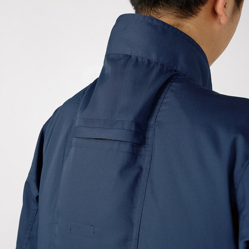 首元の後ろにも風が通る設計