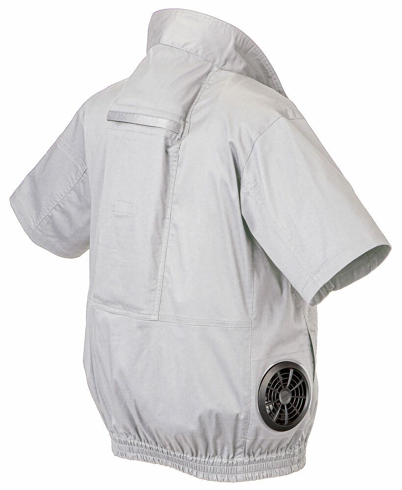 シルバーの背中