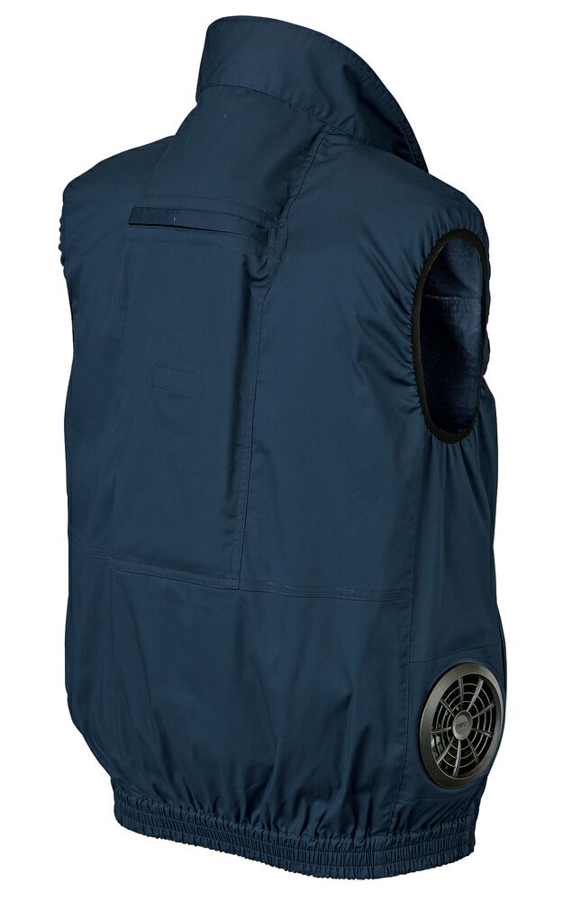 ネイビーの背中