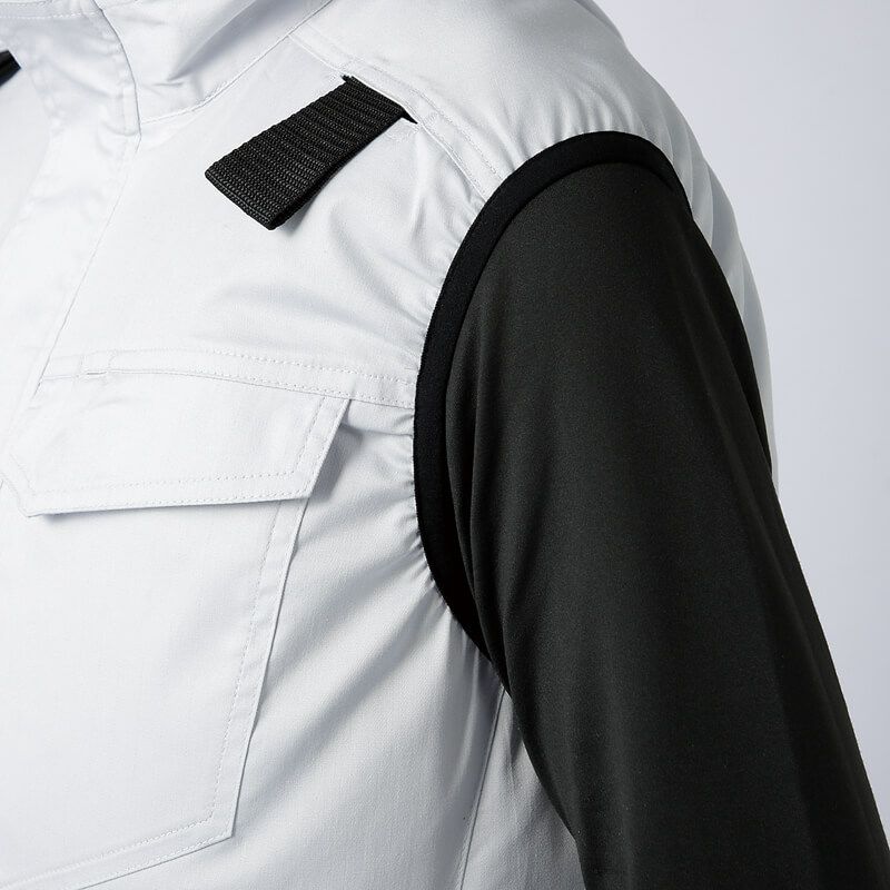 袖口はファンの風が漏れにくいストレッチバインダーテープを使用