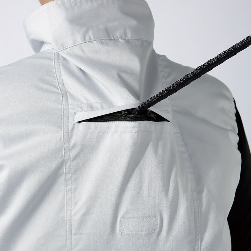 背中ランヤード取り付け口