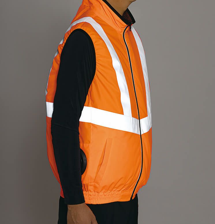 真横からの反射テープ部分を撮影