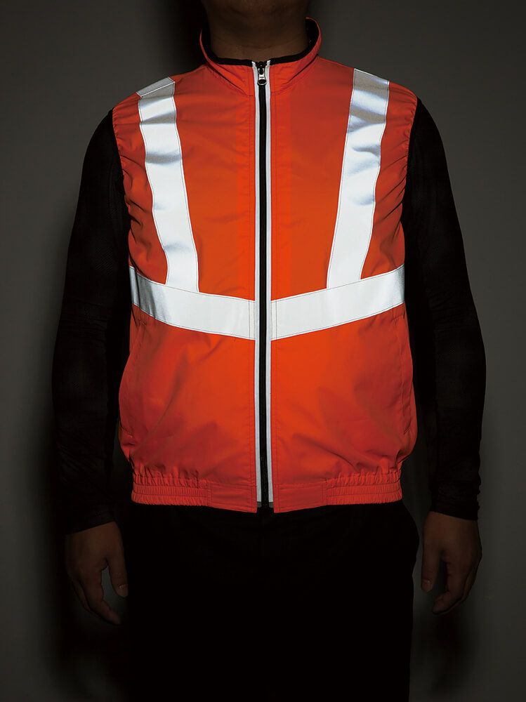 正面からの反射テープ