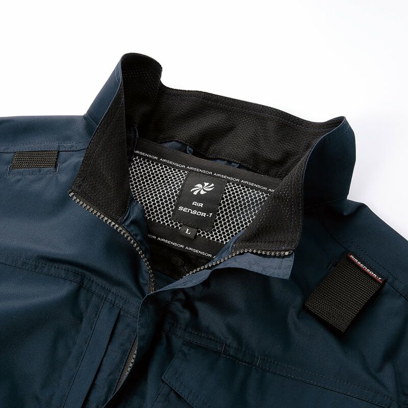 首回りは広く設計しているので風通し抜群！