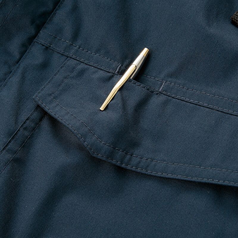 左胸ポケットのペン差し