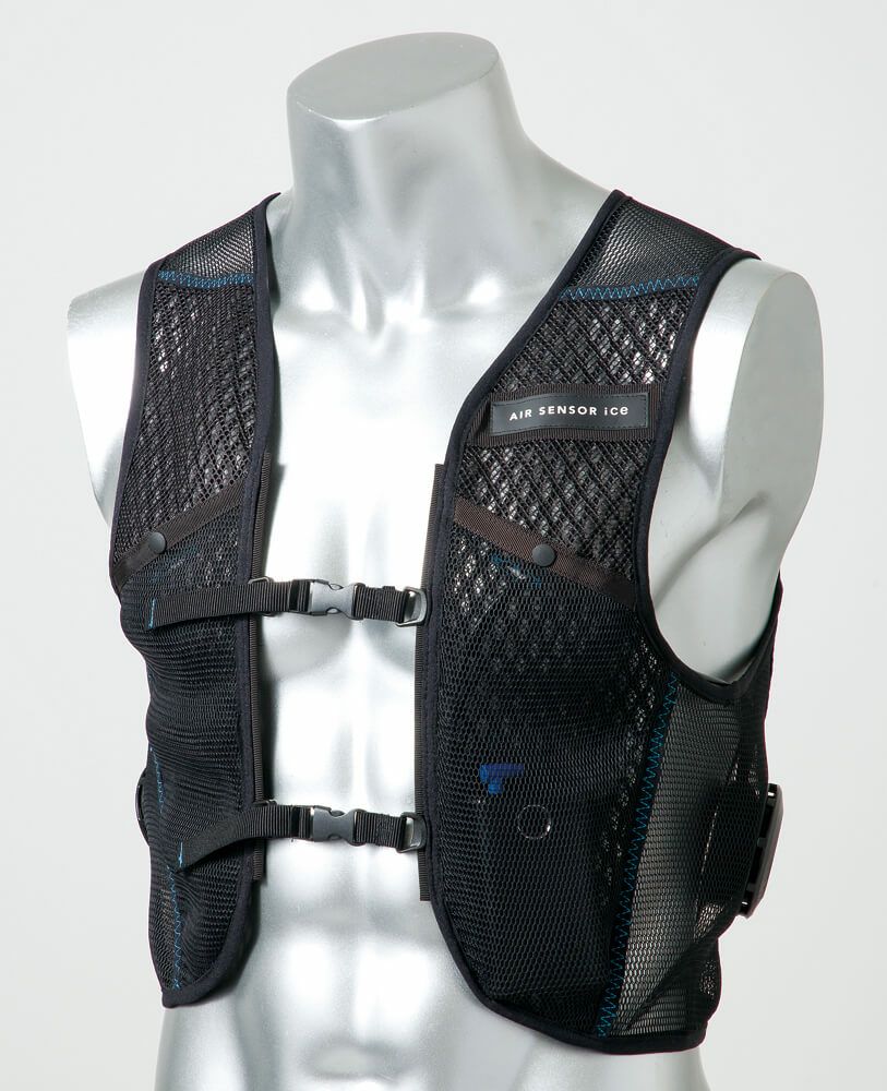 ペルチェ専用ベスト着用写真