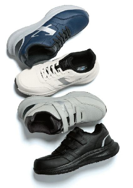 上2足はXEB-85416、下2足はXEB-85417