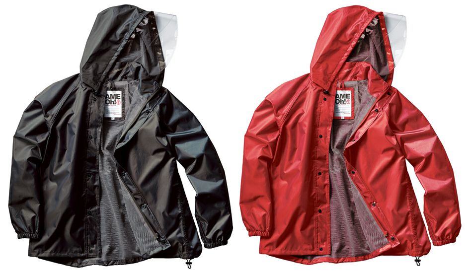 正面平置き<br>ブラック＃49（左側）、レッド＃70（右側）