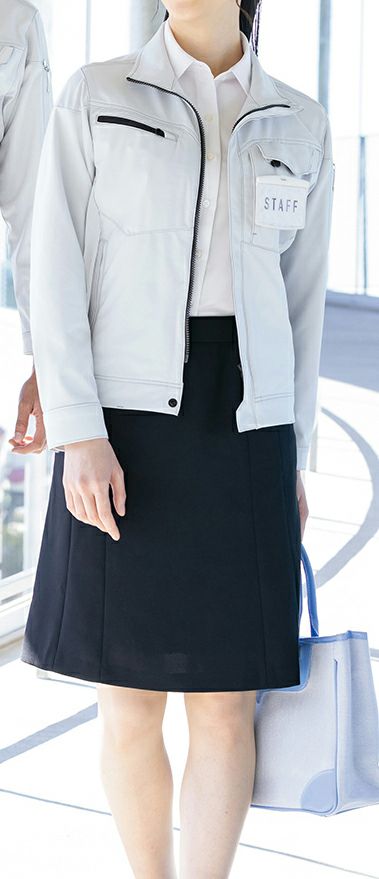 女性