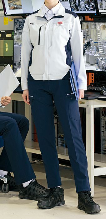 女性