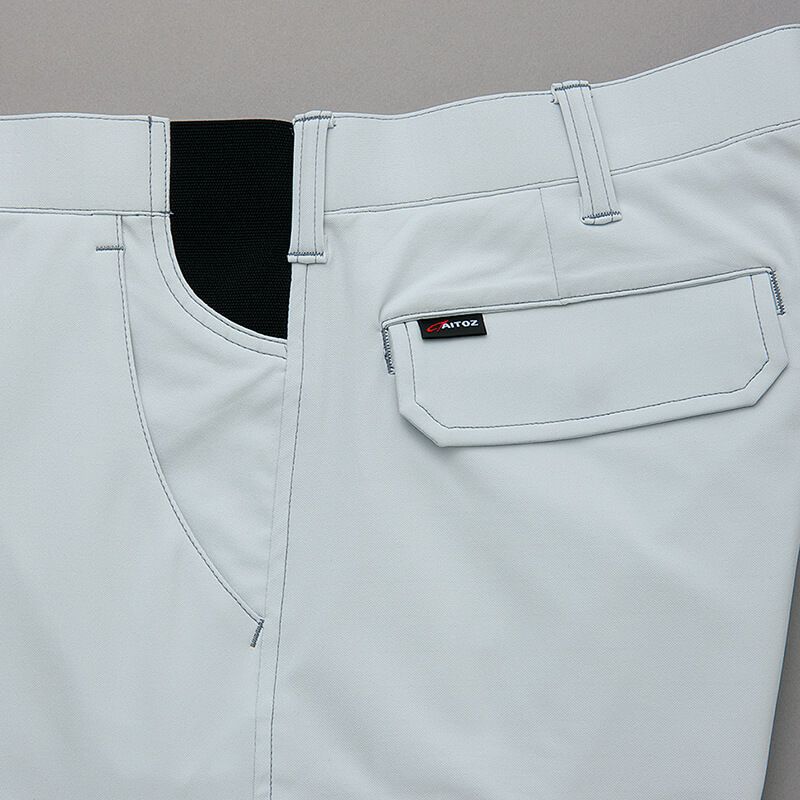 イージーウエスト<br>サイドにゴムを狭み込みウエストの動きに対して柔軟に対応。