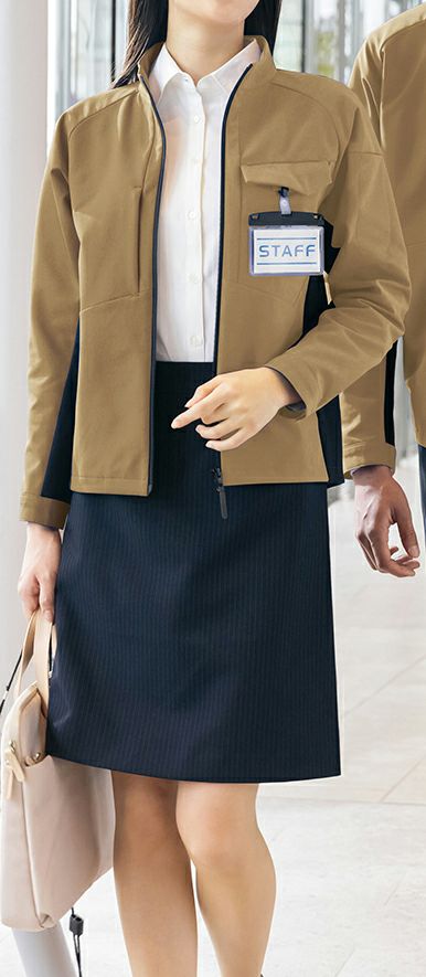 女性