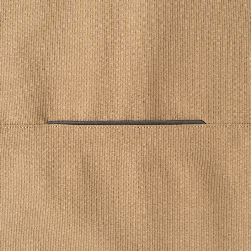 反射パイピング<br>背下部に反射パイピングを施し、夜間の視認性を確保