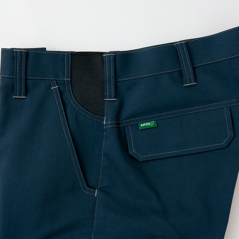 サイドリブ仕様<br>サイドにゴムを挟み込みウエストの動きに対して柔軟に対応。